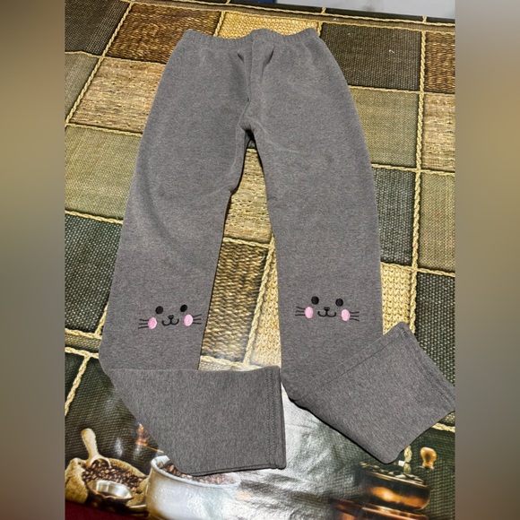 Charming Gray Kids Leggings with Cute Face Design - Picture 2 of 5